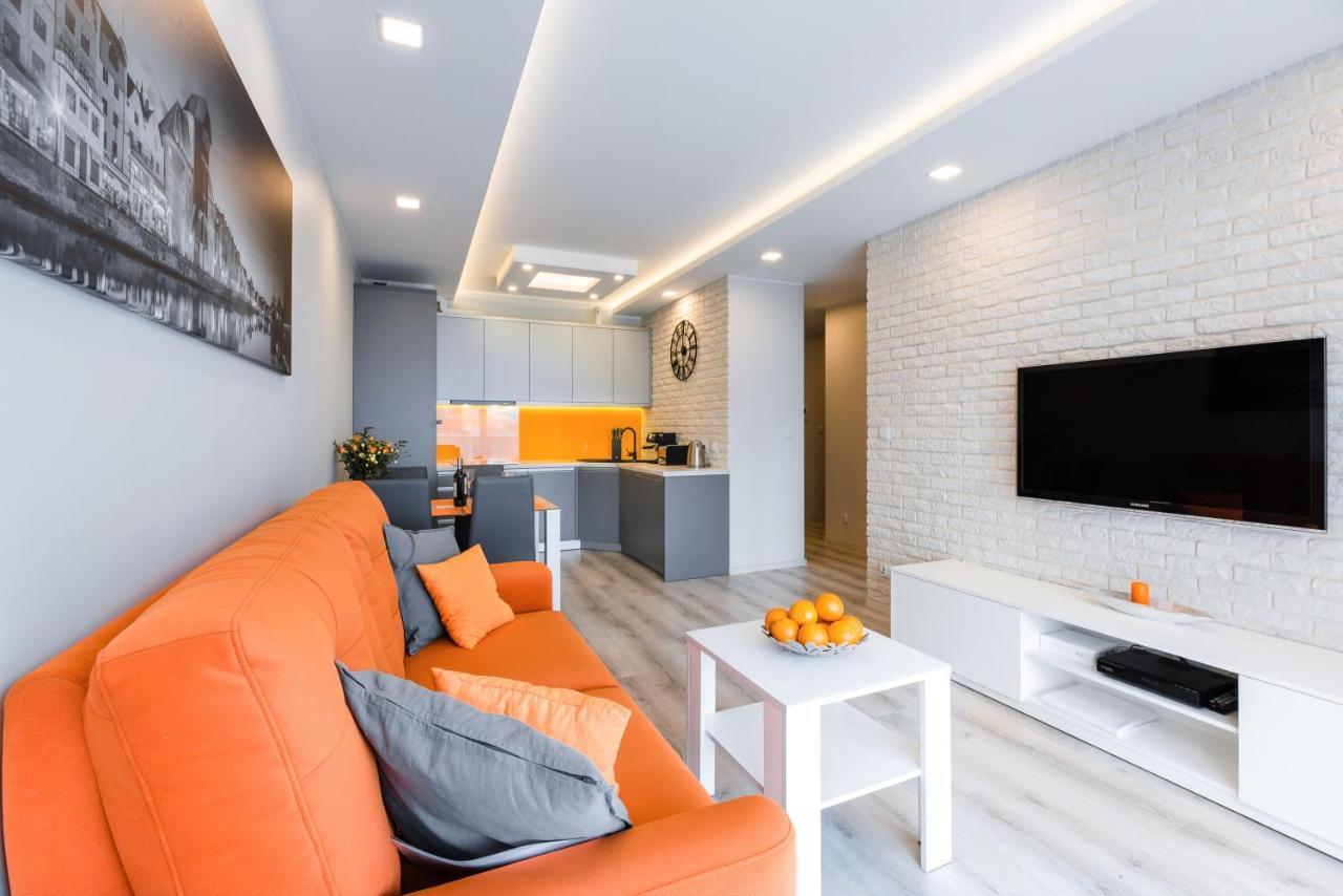 Apartment Orange Dream กดัญสก์ ภายนอก รูปภาพ