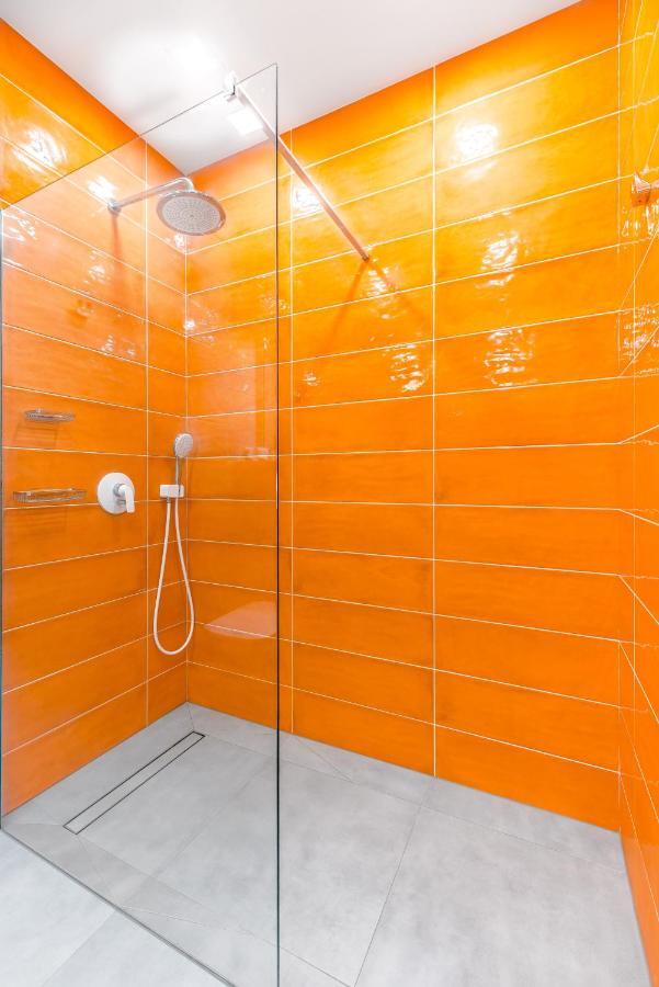 Apartment Orange Dream กดัญสก์ ภายนอก รูปภาพ