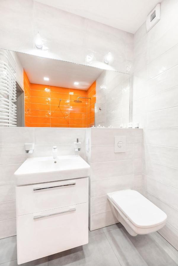 Apartment Orange Dream กดัญสก์ ภายนอก รูปภาพ